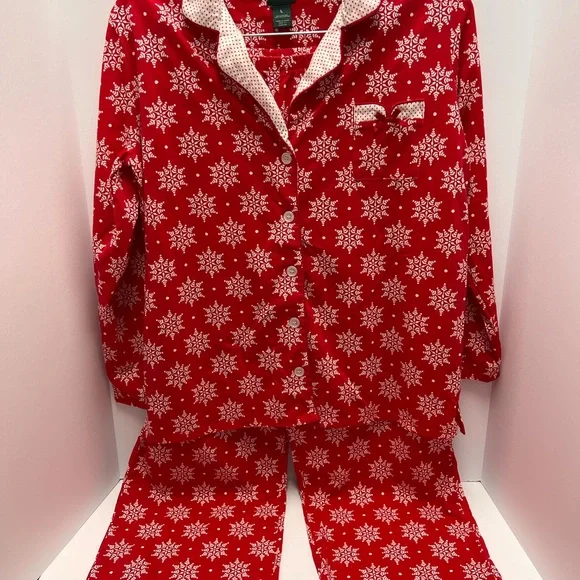 Laura Ashley Red Snowflake Pajama Set - Picture 7 of 9